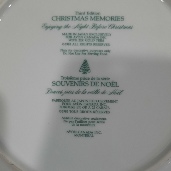 Vintage Christmas Plates with 22K gold trim - Picture 6 of 8